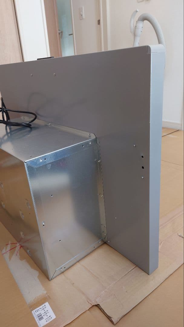 【埼玉引取】新品　薄型レンジフード　幅90センチ　タカラ　VRAM-903TR