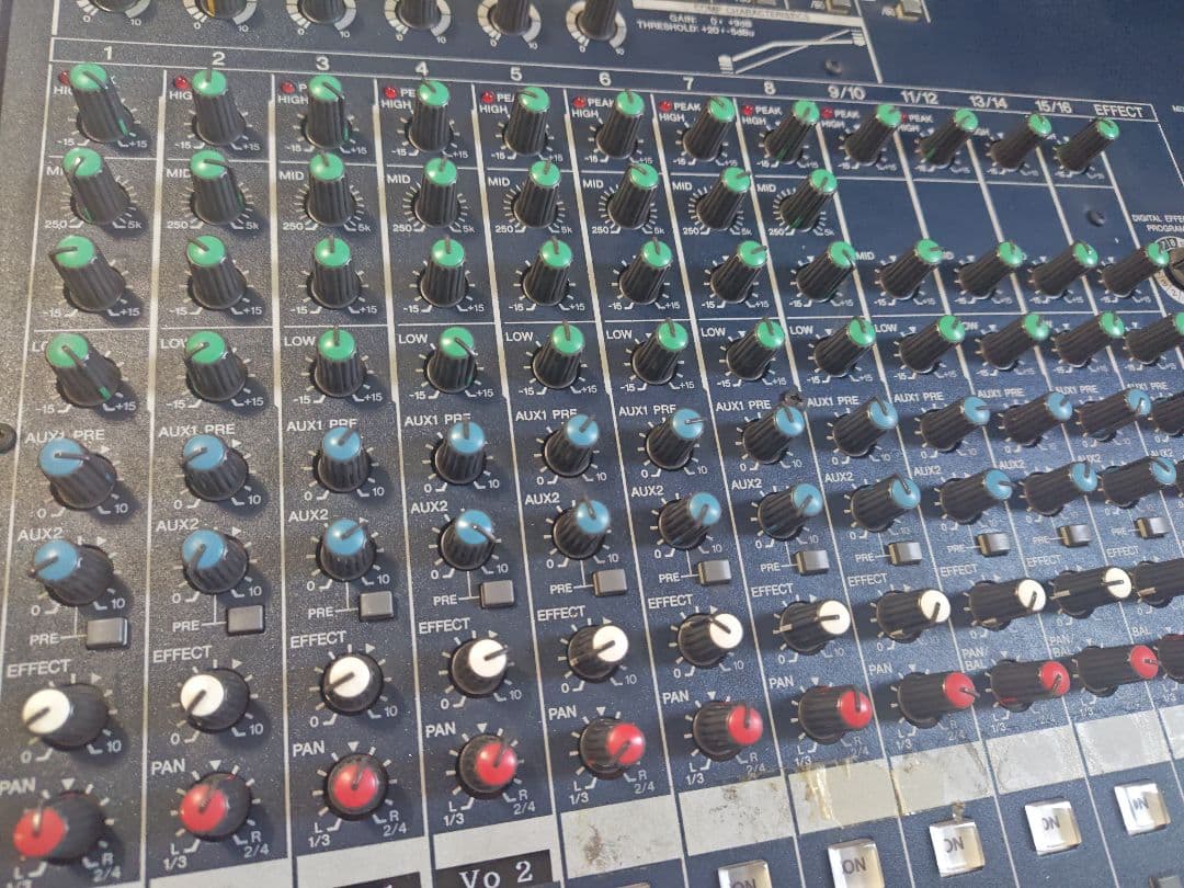 Yamaha MG166CX アナログミキサー