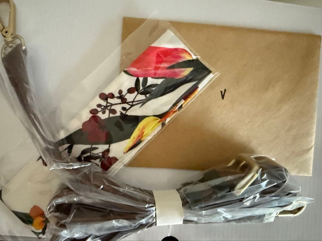 BTS ARTIST-MADE COLLECTION v テテ　ボストンバッグ