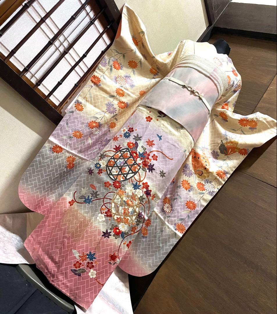 振袖 フルセット6点サイズS〜M 刺繍 飾花文 暈し染め 金糸 金彩 正絹