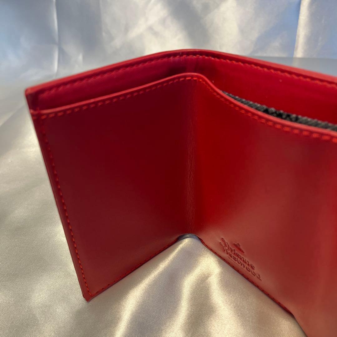 新品 Vivienne Westwood レッド ヴィヴィアン柄 三つ折り財布 - メルカリ