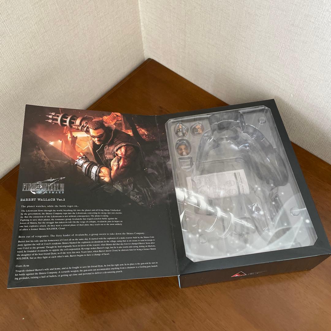 FF7リメイク　バレット　フィギュア　PLAY ARTS改