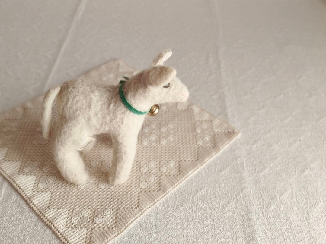 * vintage animal ୨୧ * 抱きしめたい フワフワ羊の赤ちゃん