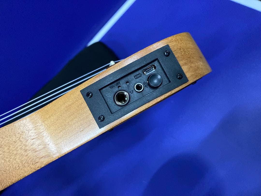 エレウケ eleuke サイレントウクレレ