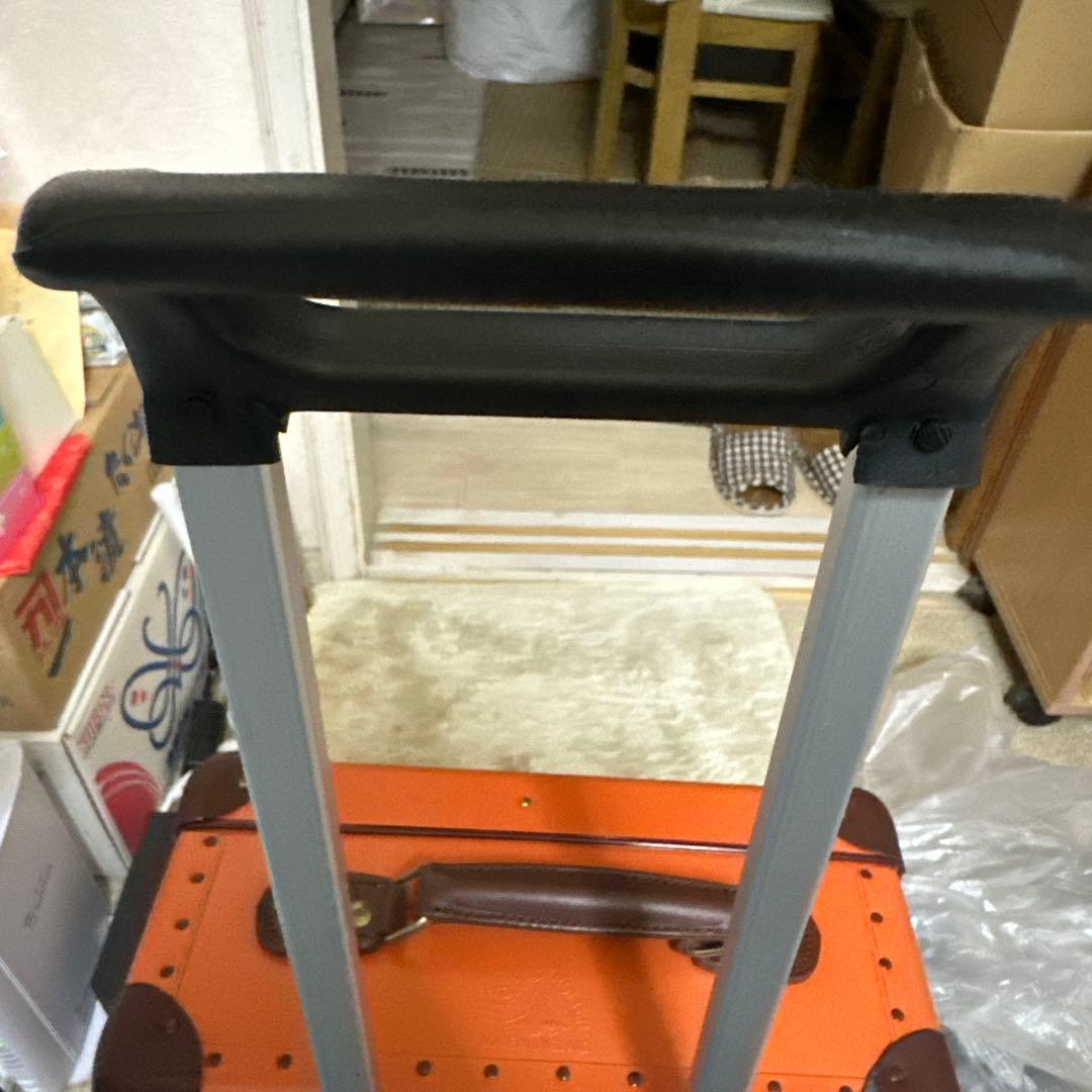 ゆうみさん専用グローブトロッターオレンジ キャリーケース - メルカリ