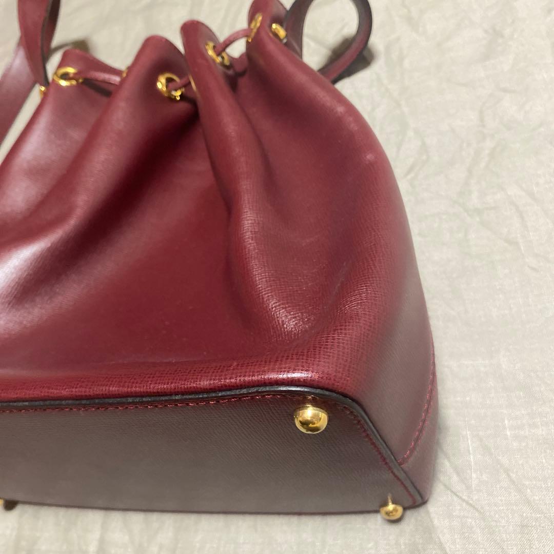 カルティエ　バーガンディ バケットバッグ