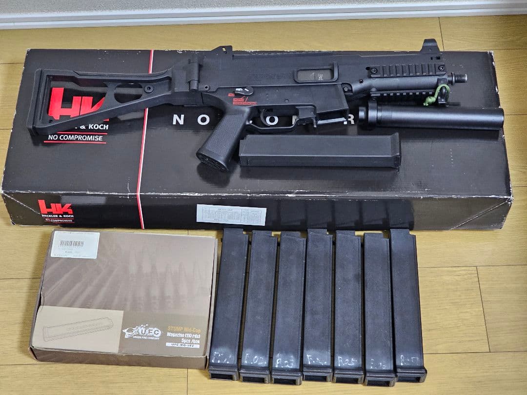 東京マルイ ARES UMP45新品バッテリー付き