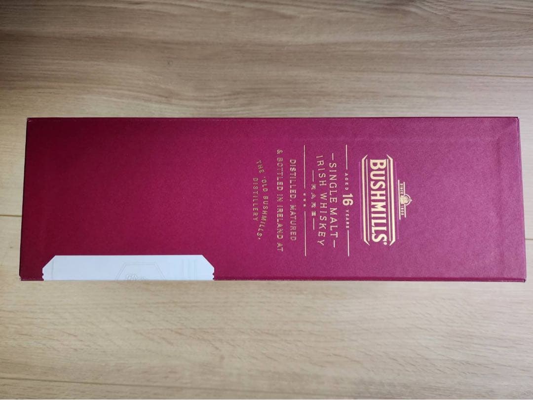 BUSHMILLS 16年 シングルモルトウイスキー ギフトボックス付き アイ
