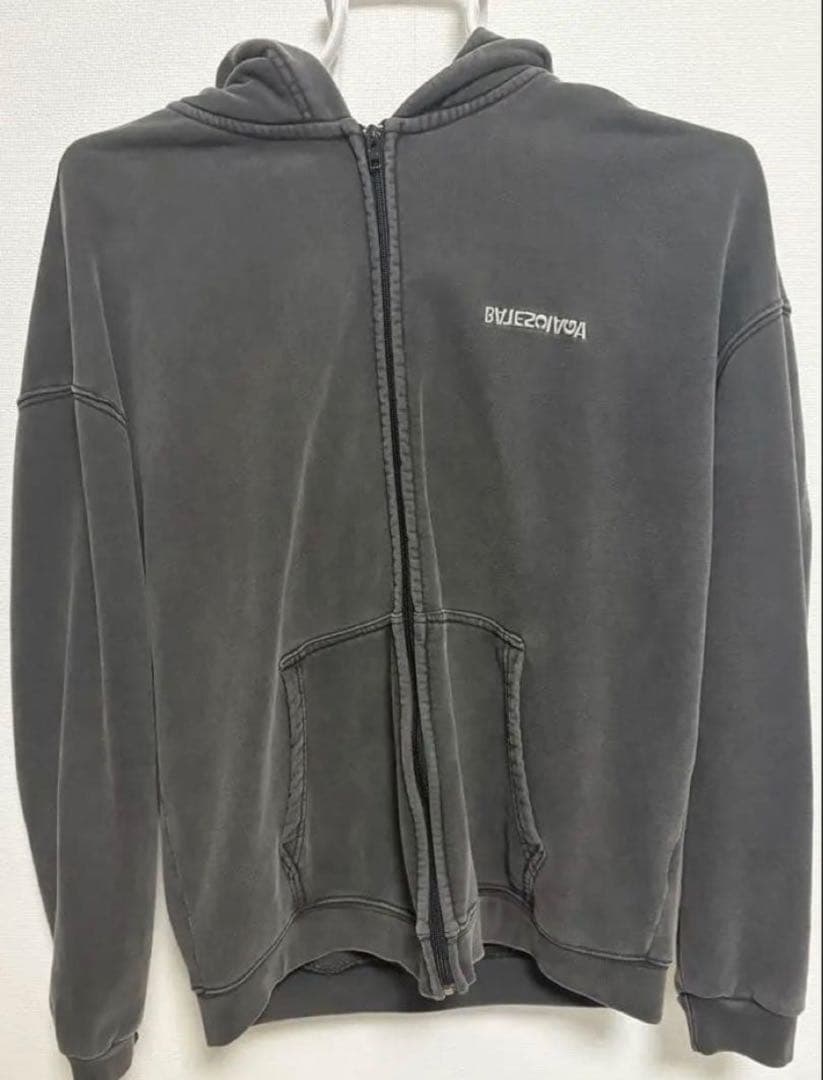 BALENCIAGA フルジップパーカー