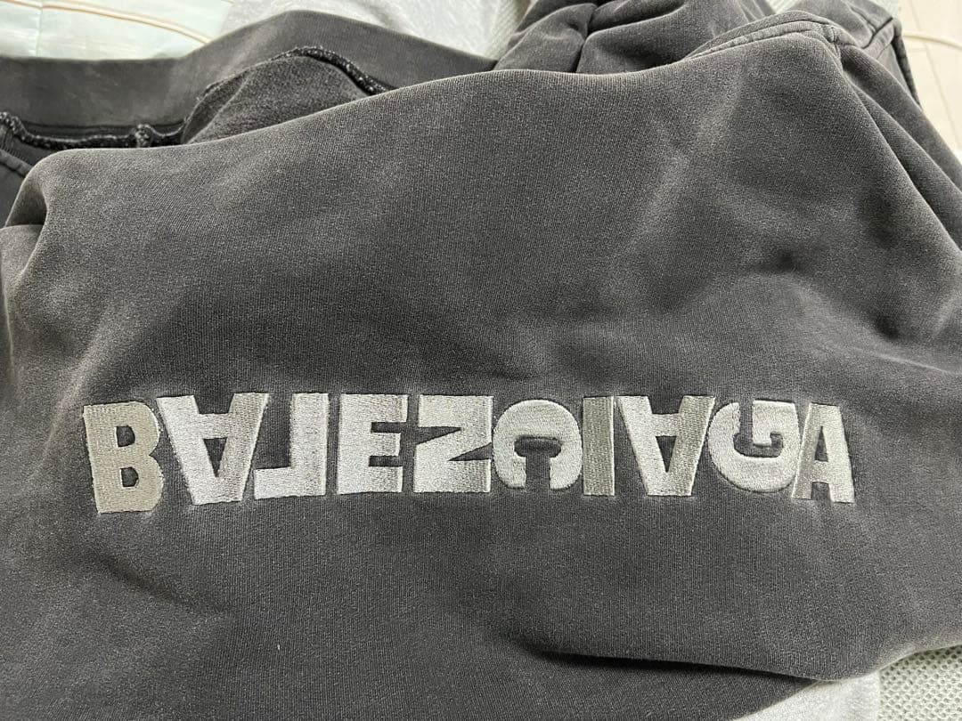 BALENCIAGA フルジップパーカー