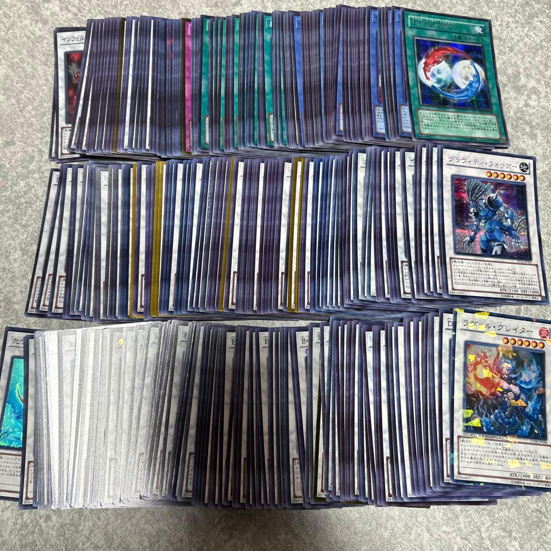 T 遊戯王　スーパー　ウルトラ　シークレット　パラレル　まとめ売り　約950枚