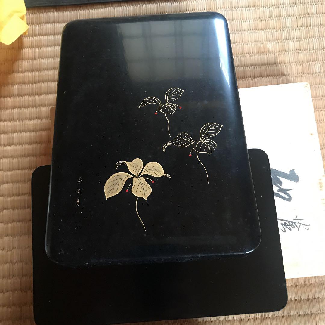 骨董時代ガラスプレス磨りガラス兎フィギュリン文鎮ウランガラス