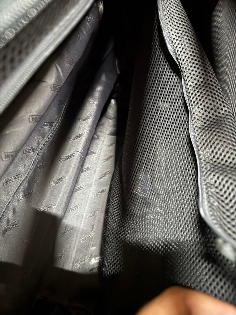 リモワ ボレロ 37L 機内持ち込み 4輪 TSAロック 黒 ジャンク - メルカリ