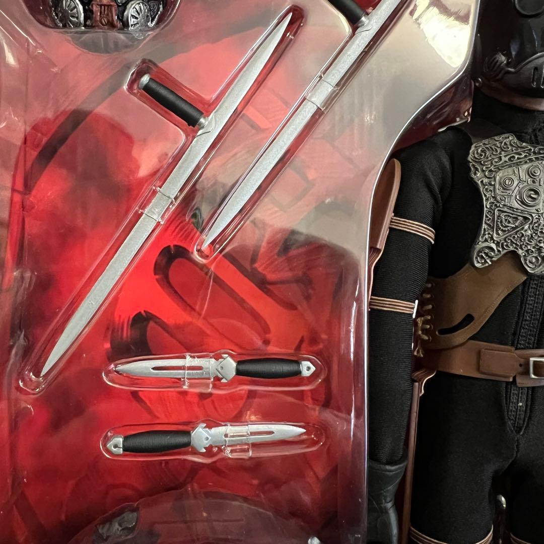 HELLBOY クロエネン 12inch sideshow フィギュア