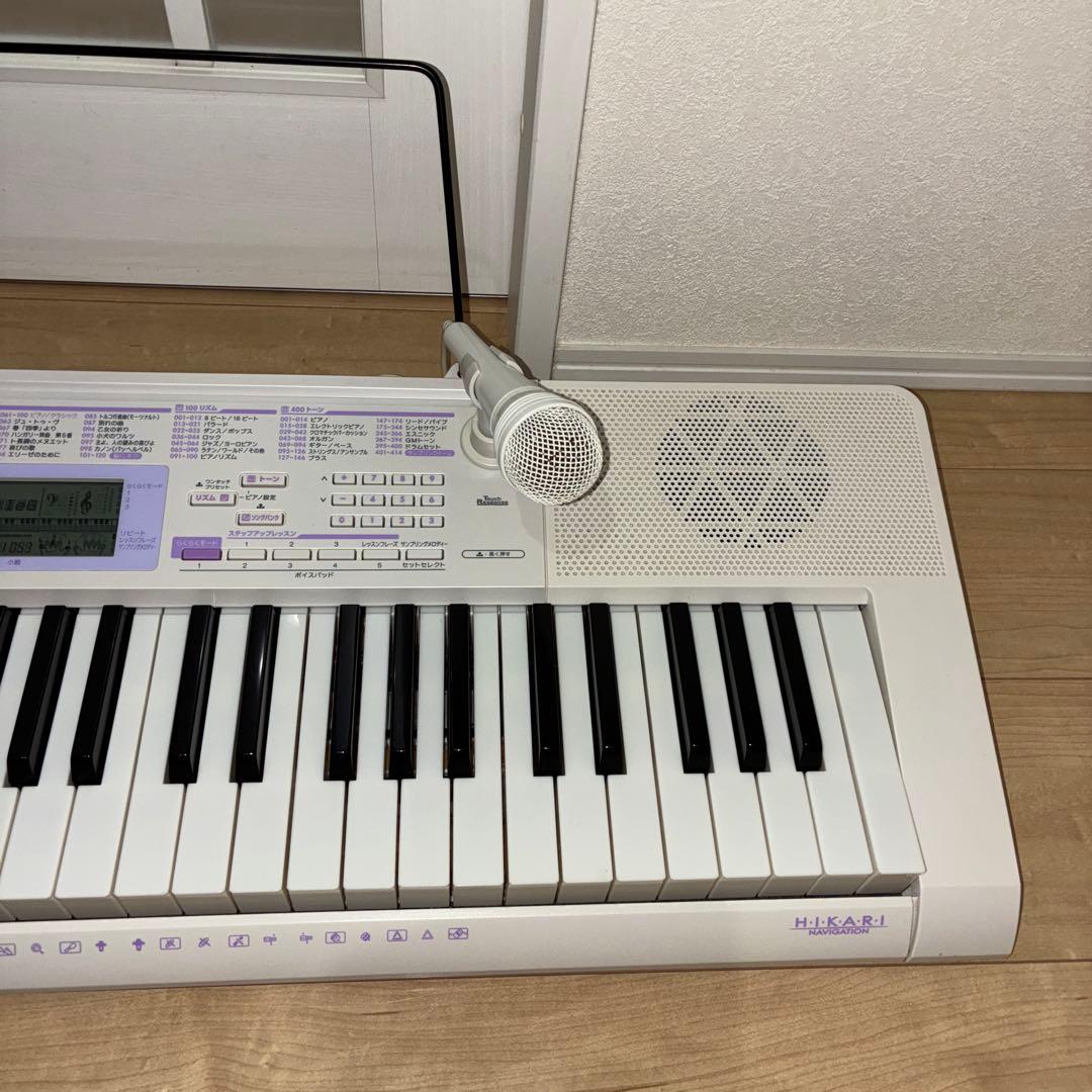 カシオ　電子キーボード　LK-122 動作良好です　光キーボード！