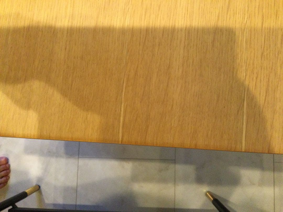 商談中　引き取り希望 リビングでもダイニングでもつかえるテーブル４オーク材無印