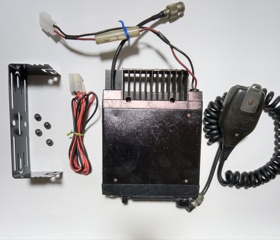 ケンウッド製　TM-521　1.2Ghz 10 / 1 w モノバンドモービル機