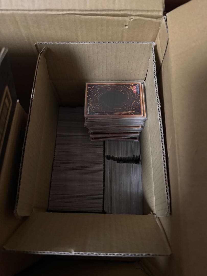 【超メルカリ市特別価格】遊戯王　引退品　ファイル　SR500枚以上