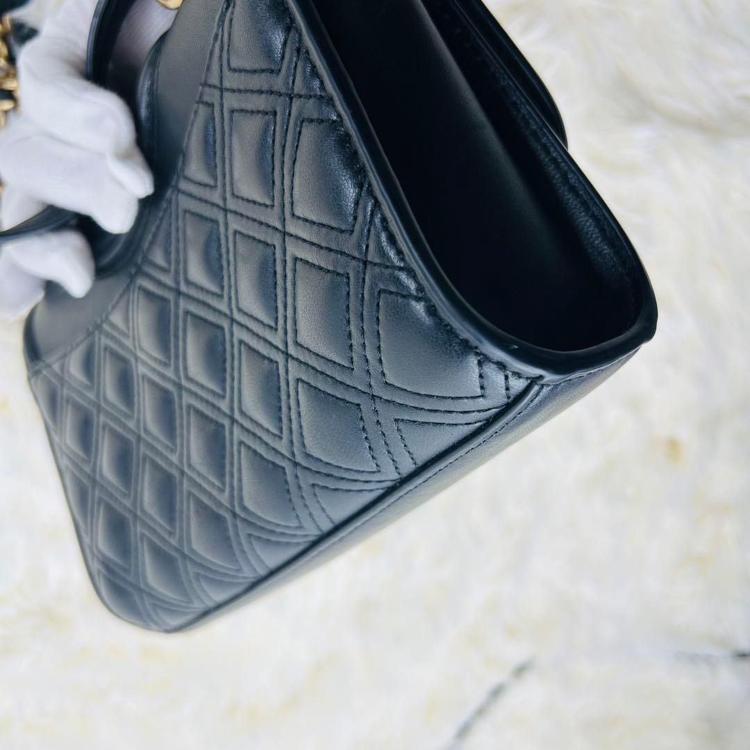 トリーバーチ＊キルティング クロスボディ ゴールドチェーン レザーブラック