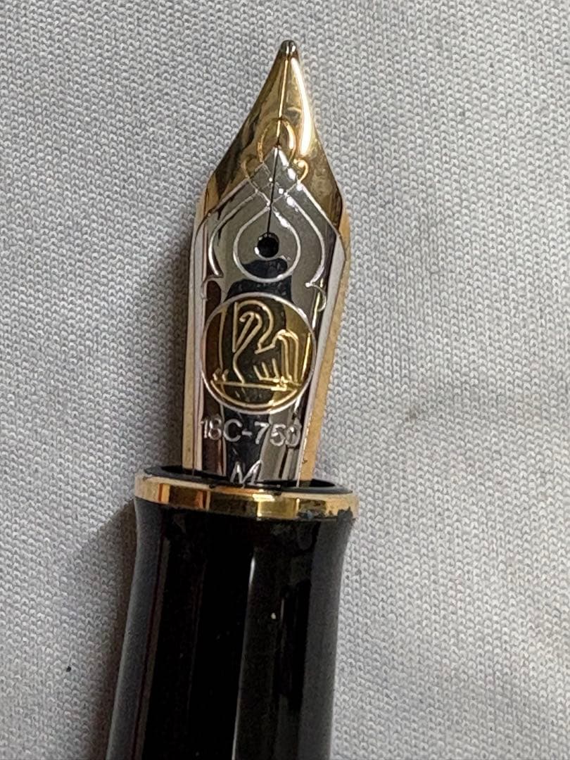 ※つくちゃん　Pelikan M800 万年筆 【美品】