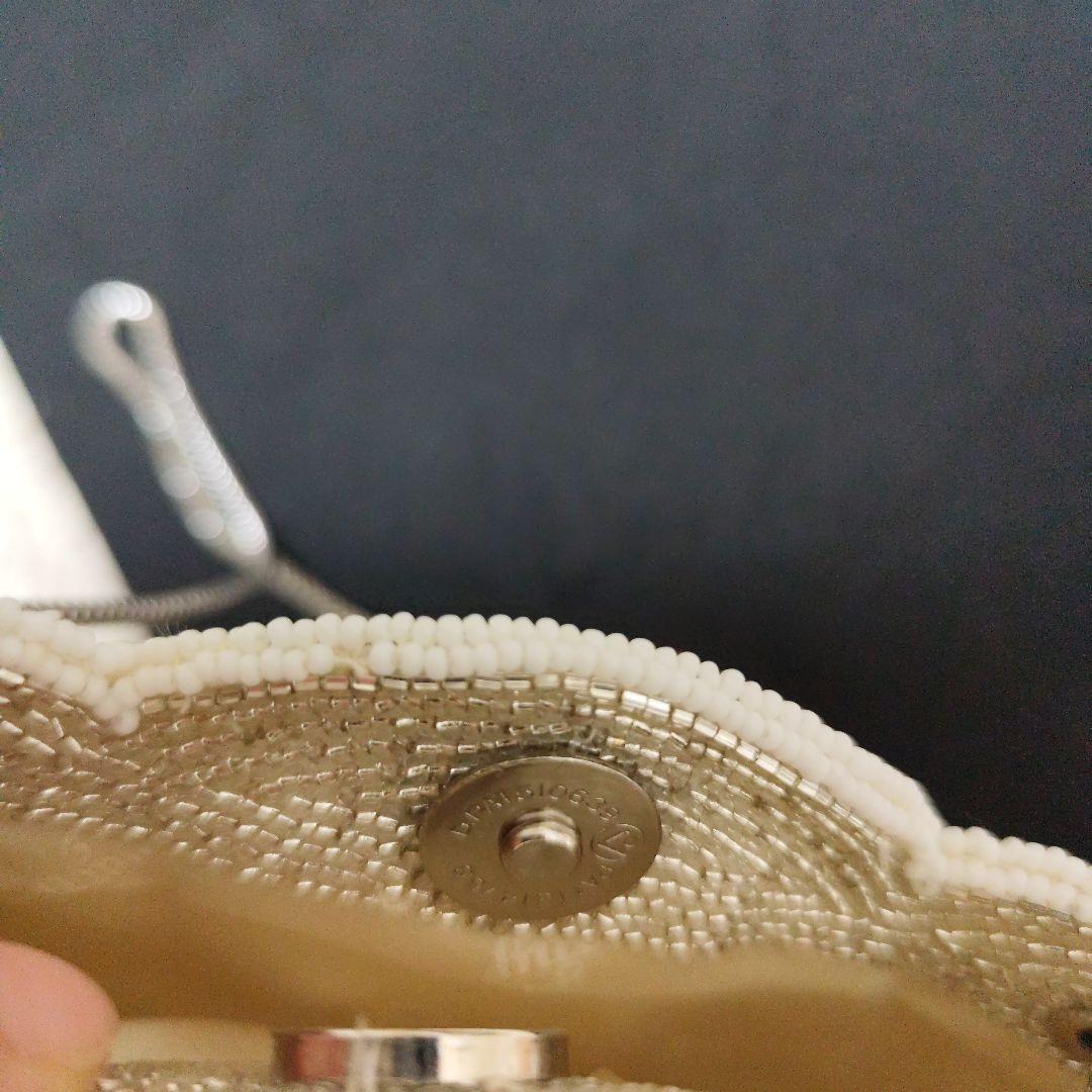 LUMYはしもと　　総ビーズバッグ　ホワイト系　シルバー系　皇室御用達