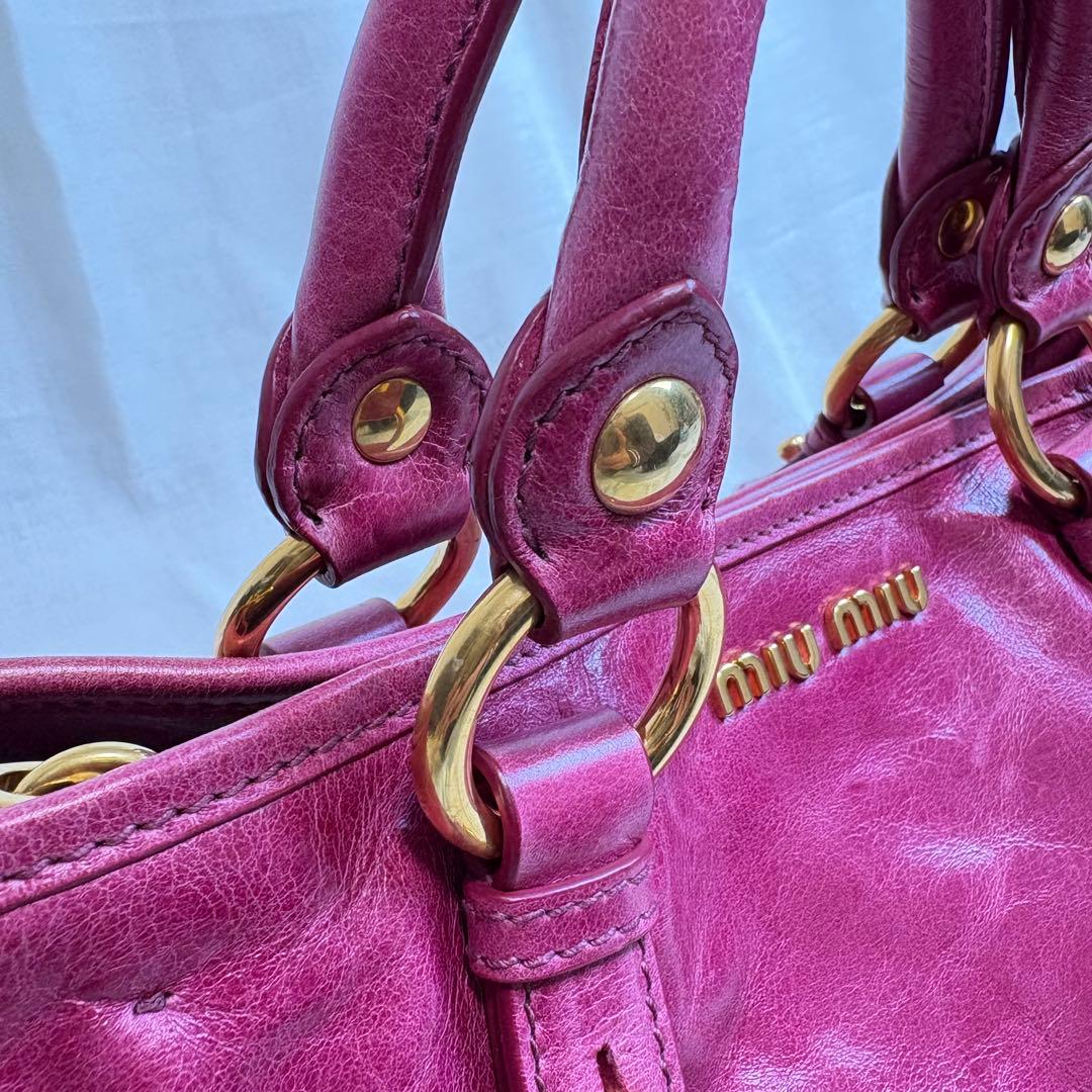 miumiu 2WAYショルダーバッグVITELLO LUX ヴィッテロルクス