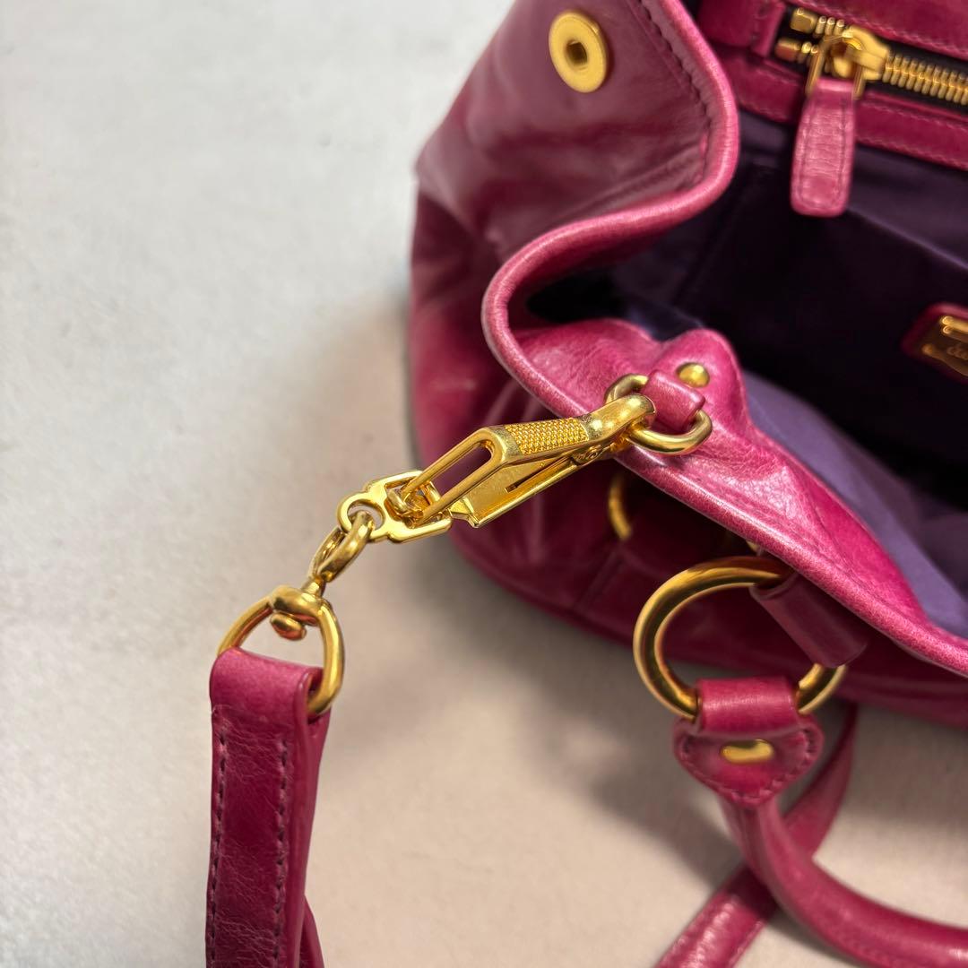 miumiu 2WAYショルダーバッグVITELLO LUX ヴィッテロルクス