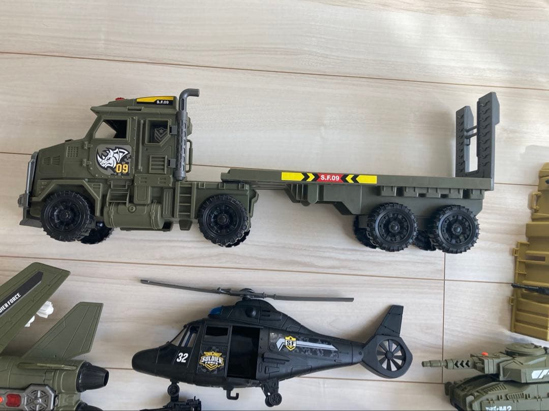 廃盤レア　トイザらス限定　ソルジャーフォース色々セット　消毒掃除済み