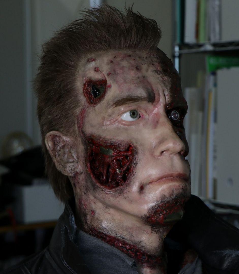 等身大 ターミネーター３ シリコンバスト T3 アーノルドシュワルツェネッガー