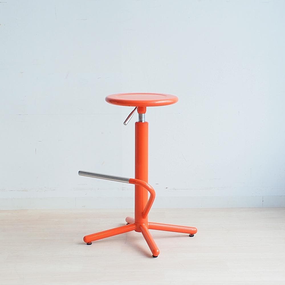 ビタミンカラー スチール製の昇降式スツール オレンジ カウンターチェア ポップ