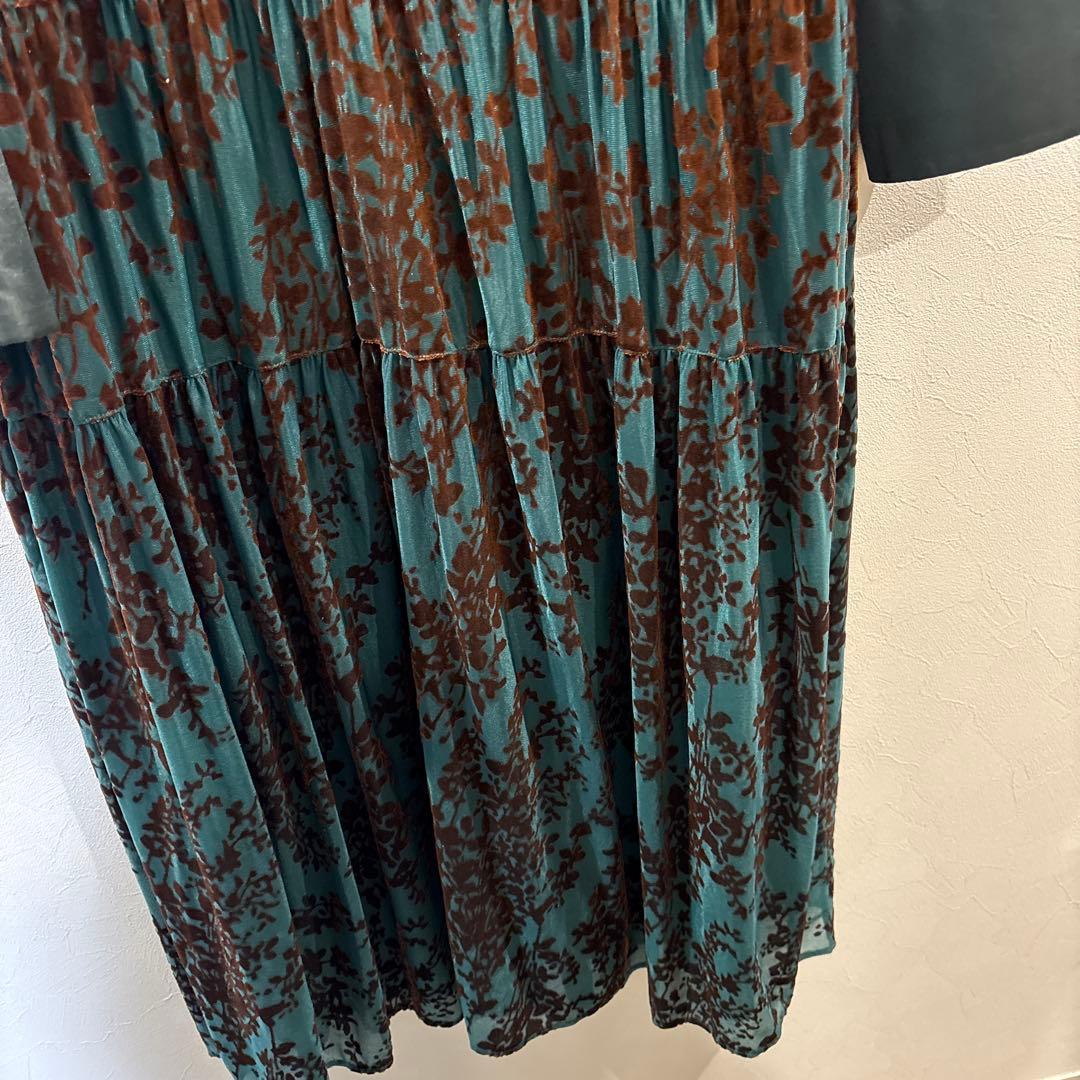 ROSSO フロッキープリントティアードワンピース