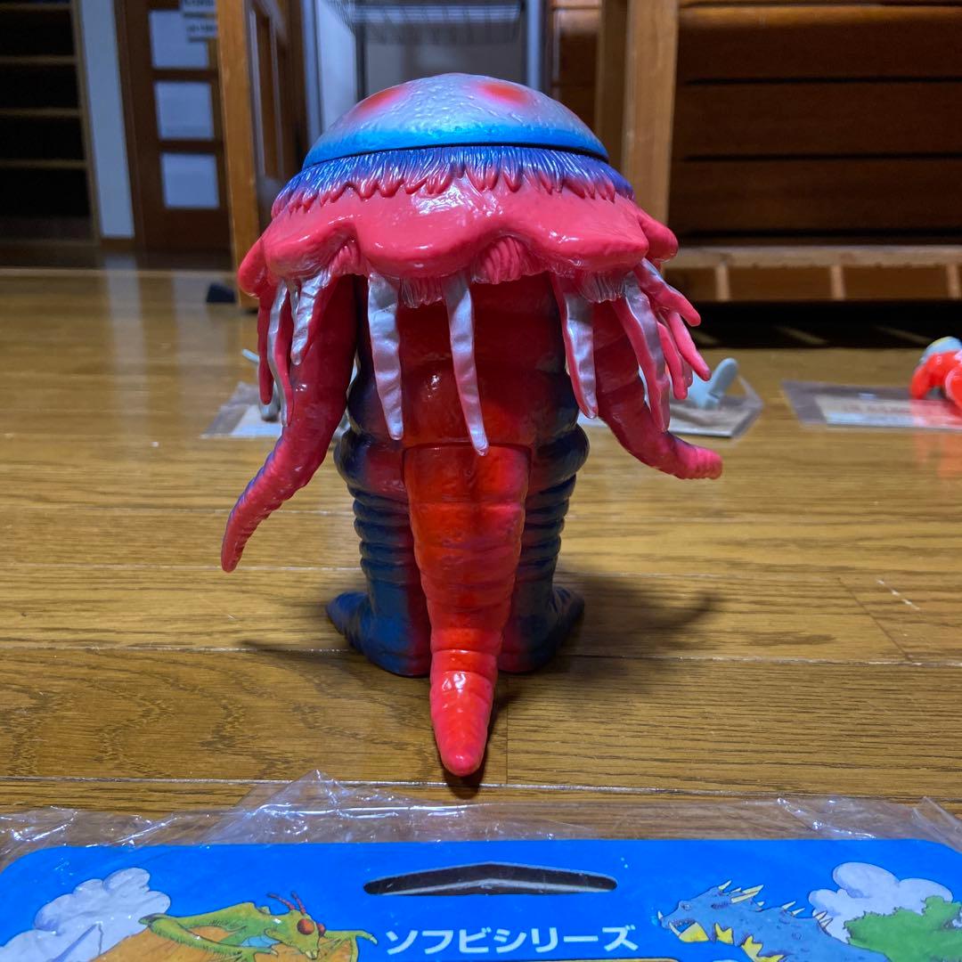 未開封品】 怪獣郷 バリケーン 帰ってきたウルトラマン グリーン 円谷