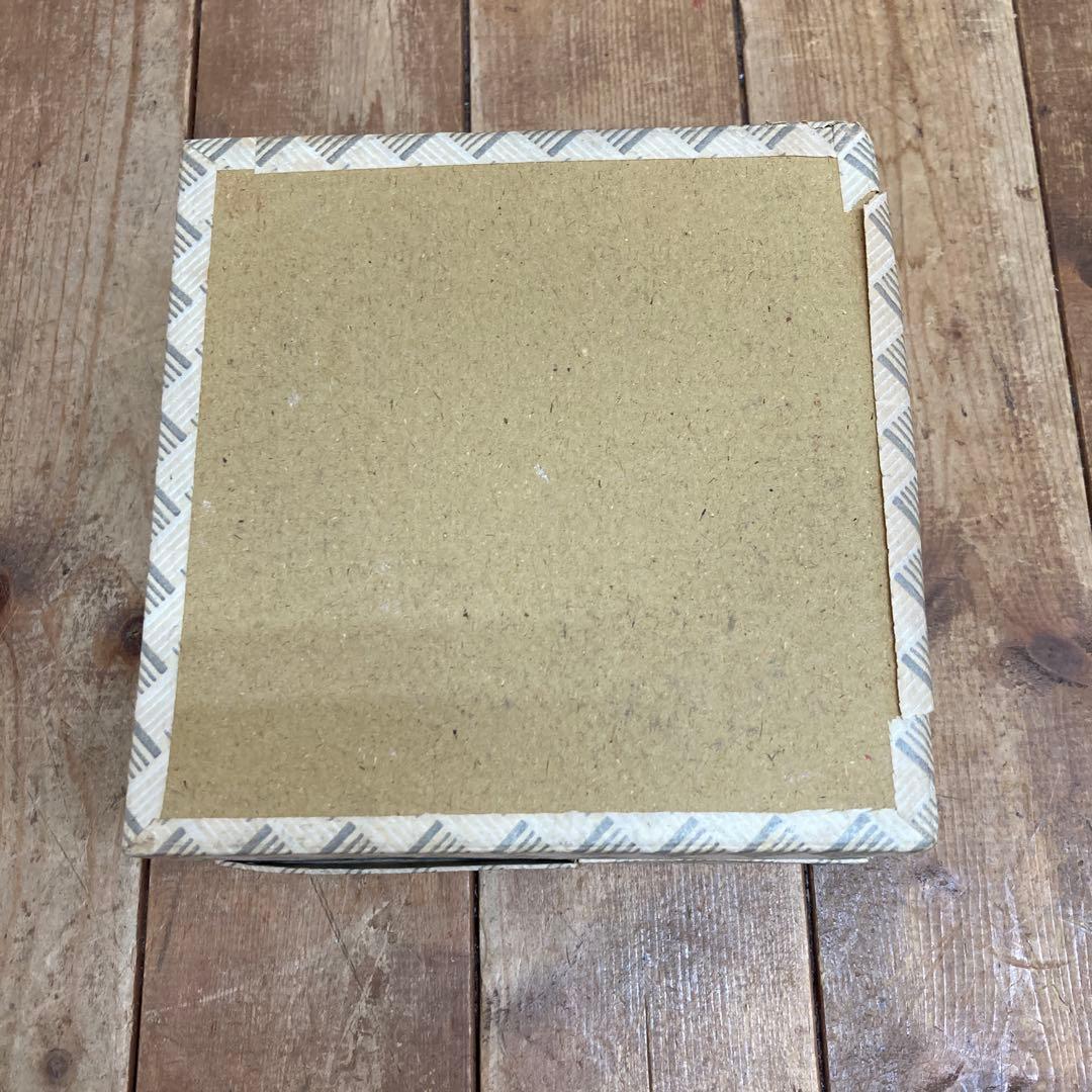 D5 和風 漆器 飾り紐付き 丸型 容器 重箱 菓子器 小物入れ 食籠 組紐