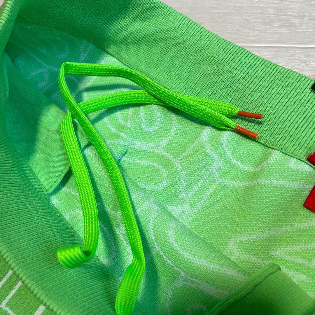 るんるん ニューバランス ゴルフ ロゴ ニットセーター ＆ スカート 上下