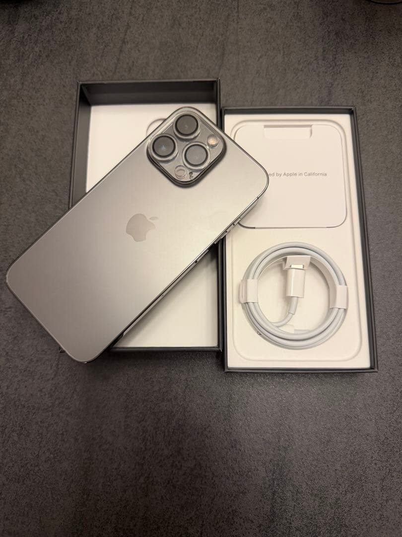 Apple iPhone 13Pro 256GB グラファイト 画面シール付き iPhone 13proグラファイト 256GB 画面保護シール付き（未使用