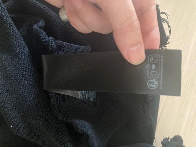 BALENCIAGA ユニセックス ブラック フード付きパーカー