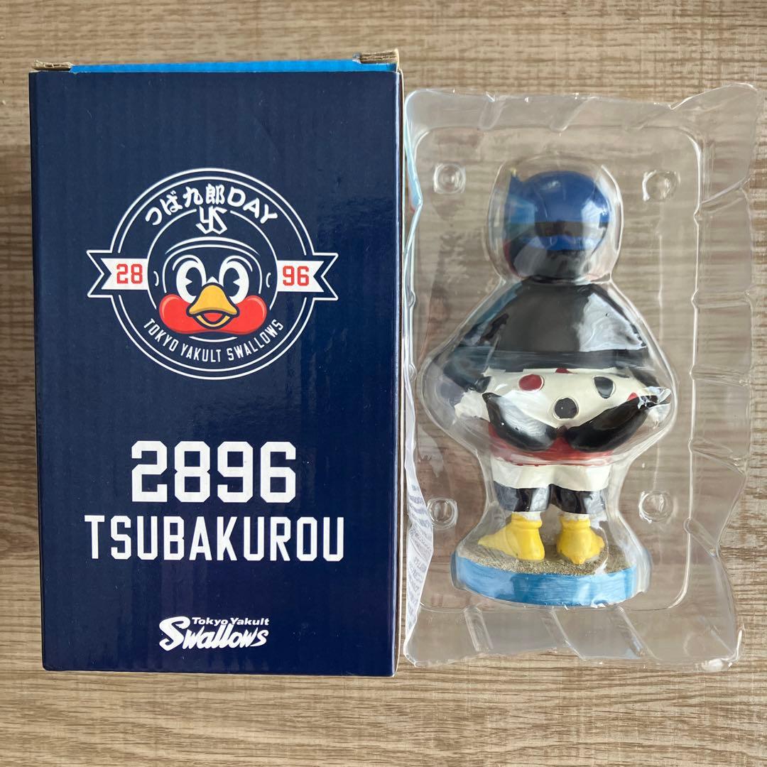 東京ヤクルトスワローズ つば九郎人形 - メルカリ