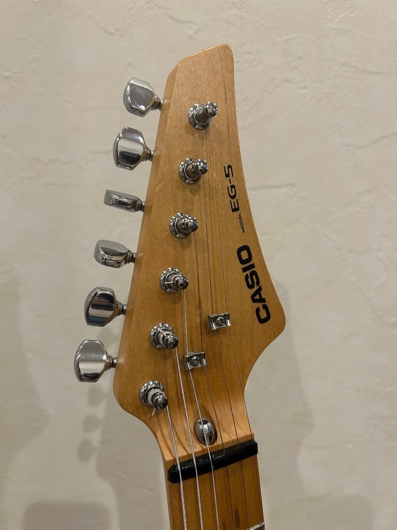 CASIO EG-5 エレキング アンプ・スピーカー内臓エレキギター