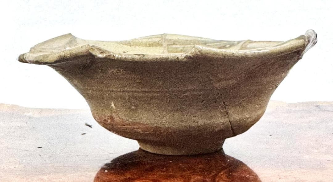 桃山時代 古唐津 絵唐津 草花文皿 発掘品 古茶碗 ウブ品 骨董