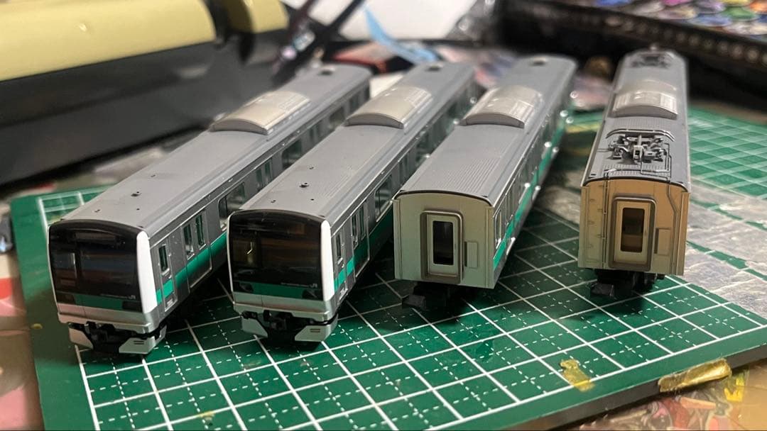 (週末限定価格) Tomix E233系 2000番台基本4両セット