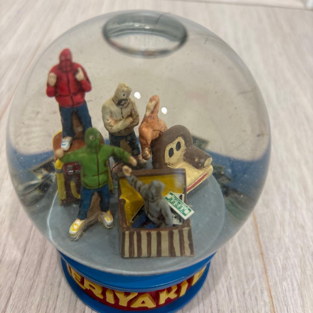 A BATHING APE®️ × TERIYAKI BOYS スノードーム