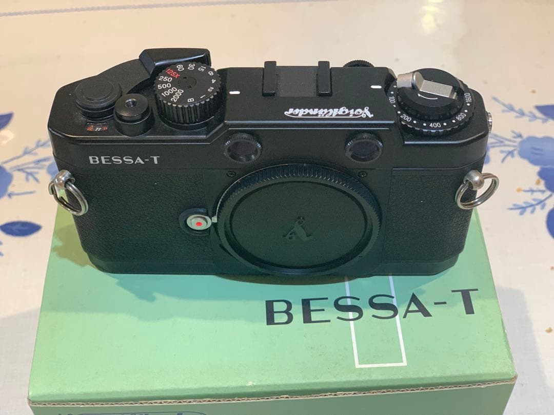 (値下げ) 未使用　Voigtländer BESSA-T カメラ Voigtlander Bessa-T 35mm RangeFinder Film Camera Nokton with 50mm