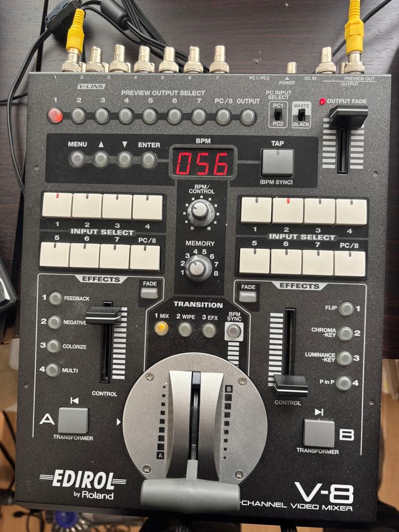 EDIROL V-8 8チャンネルビデオミキサー EDIROL V-8 8チャンネルビデオミキサー Roland V-8 | Sweetwater