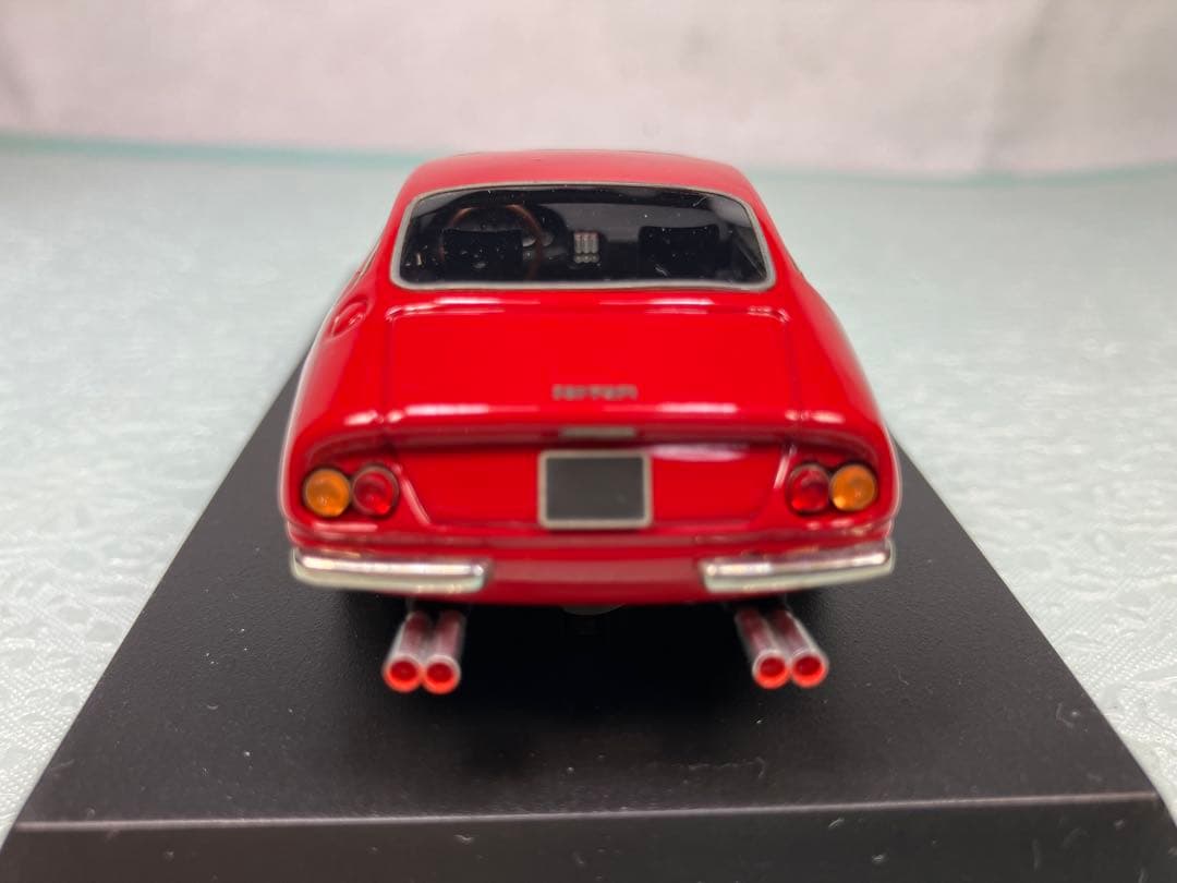 Ferrari 365GTB Daytona ストリート　1976年　レッド