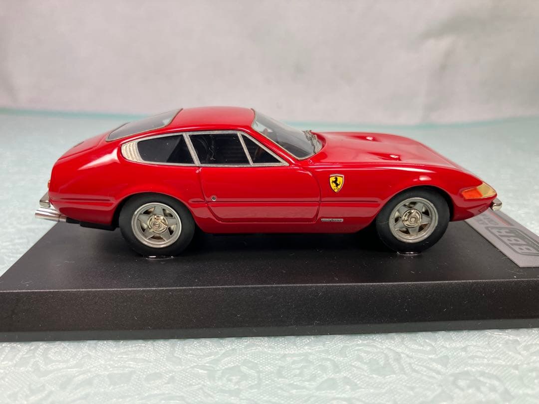 Ferrari 365GTB Daytona ストリート　1976年　レッド
