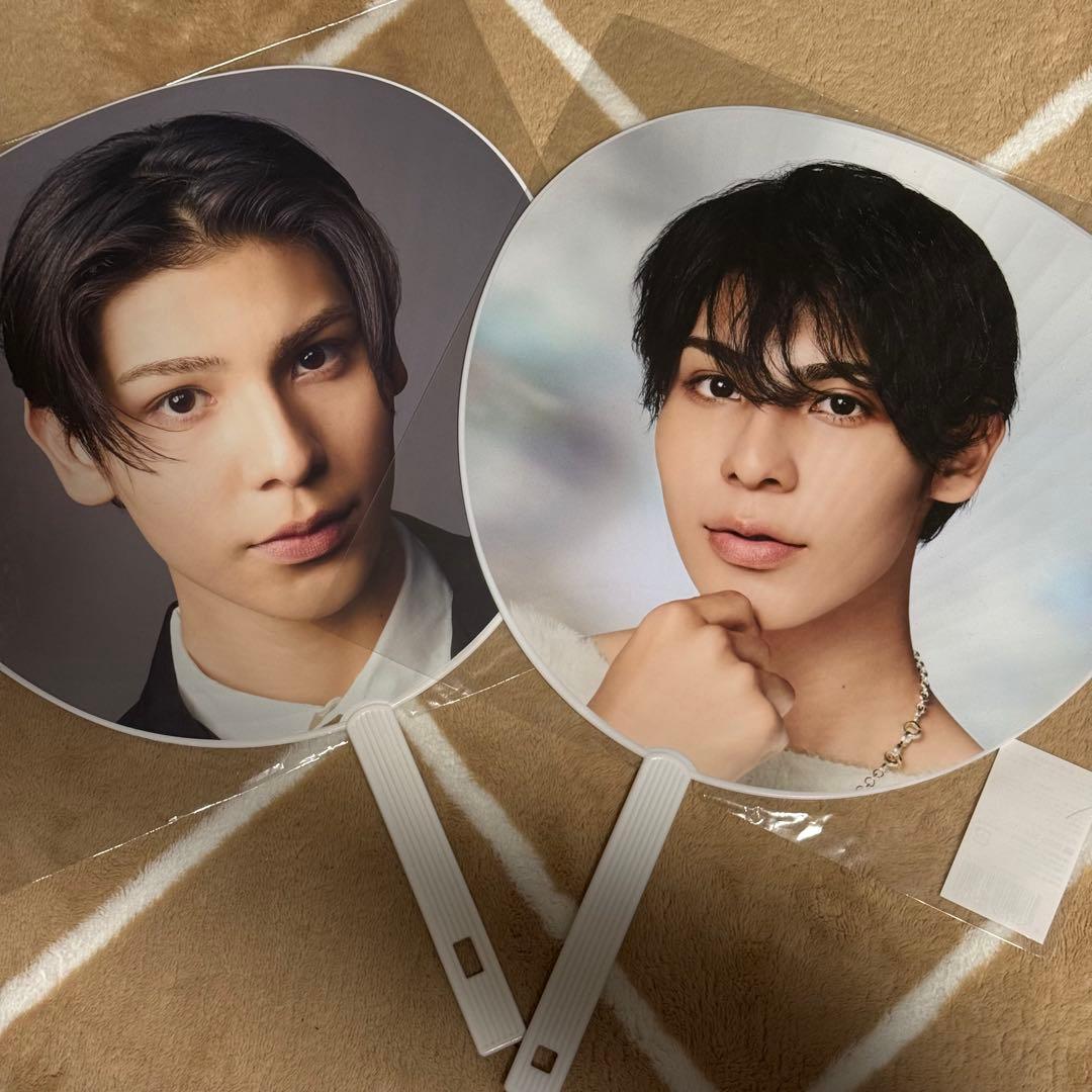 SnowMan ラウール うちわ - メルカリ