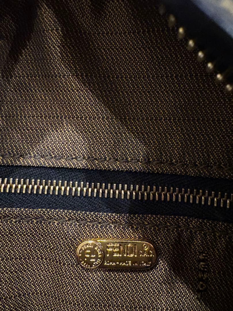 【値下げ！】FENDI フェンディ ズッカ 柄バニティバッグ ブラウン 茶