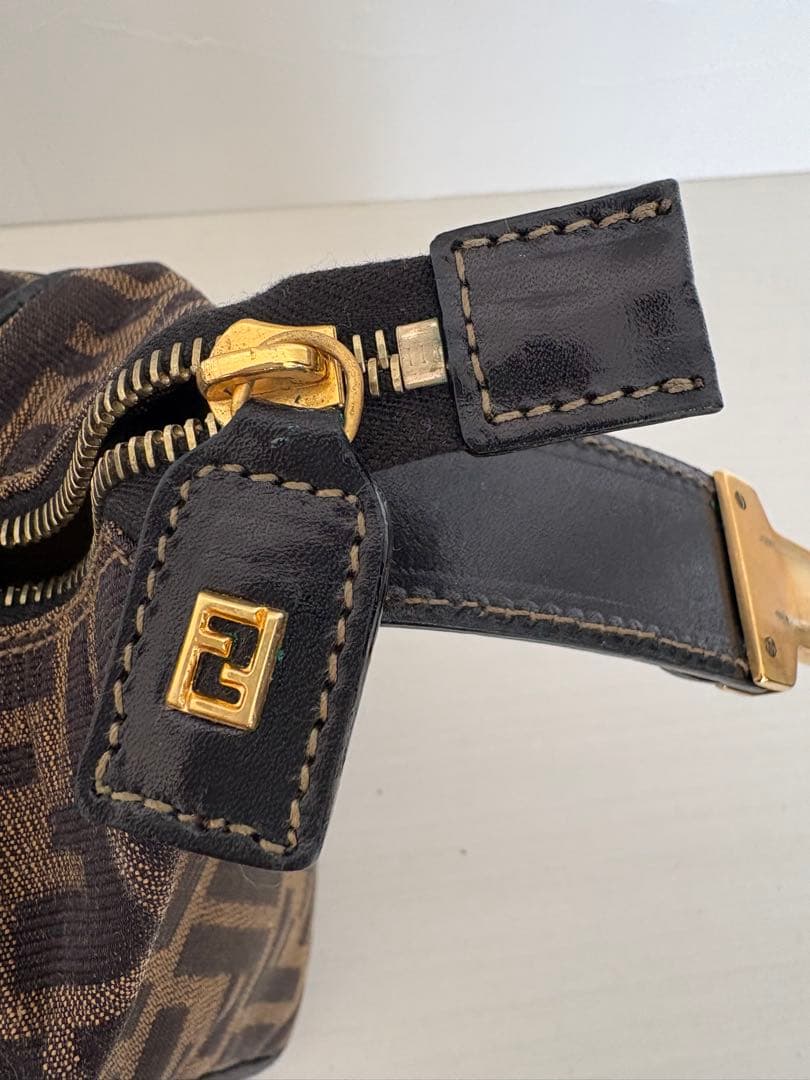 【値下げ！】FENDI フェンディ ズッカ 柄バニティバッグ ブラウン 茶