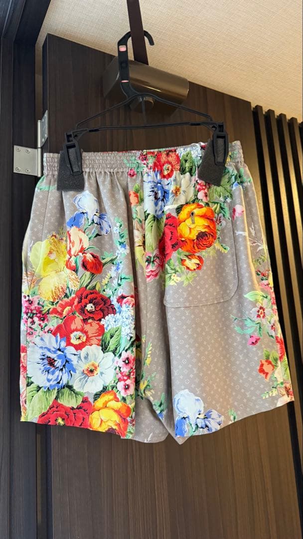 稀少品ルイヴィトンフラワーパンツシルク