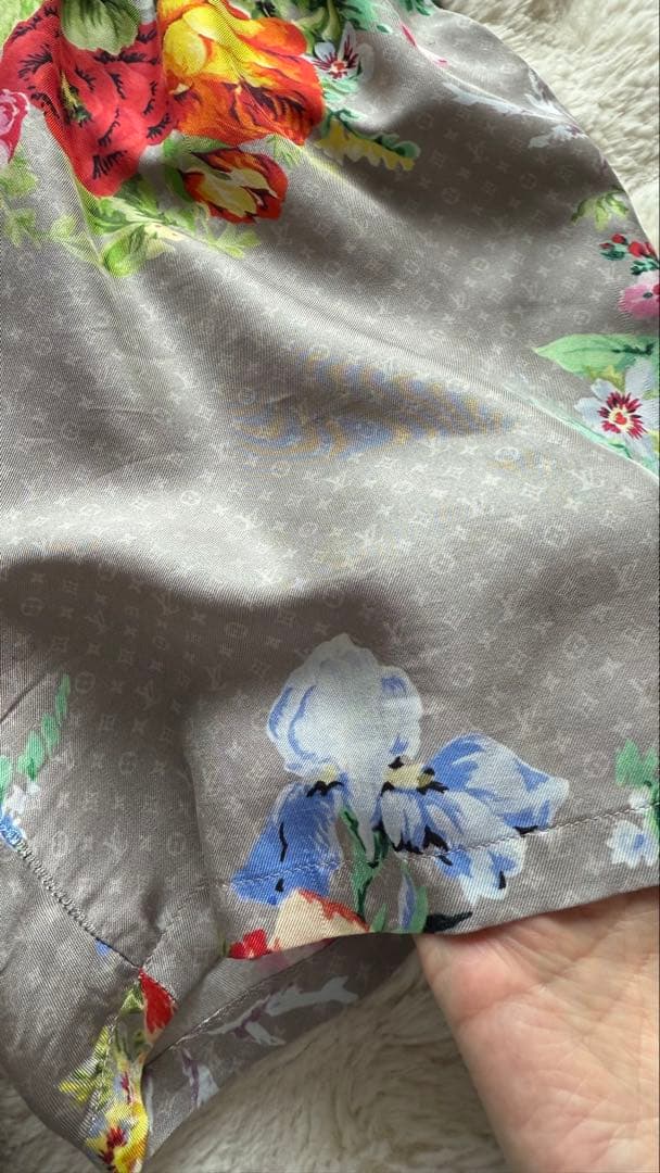 稀少品ルイヴィトンフラワーパンツシルク